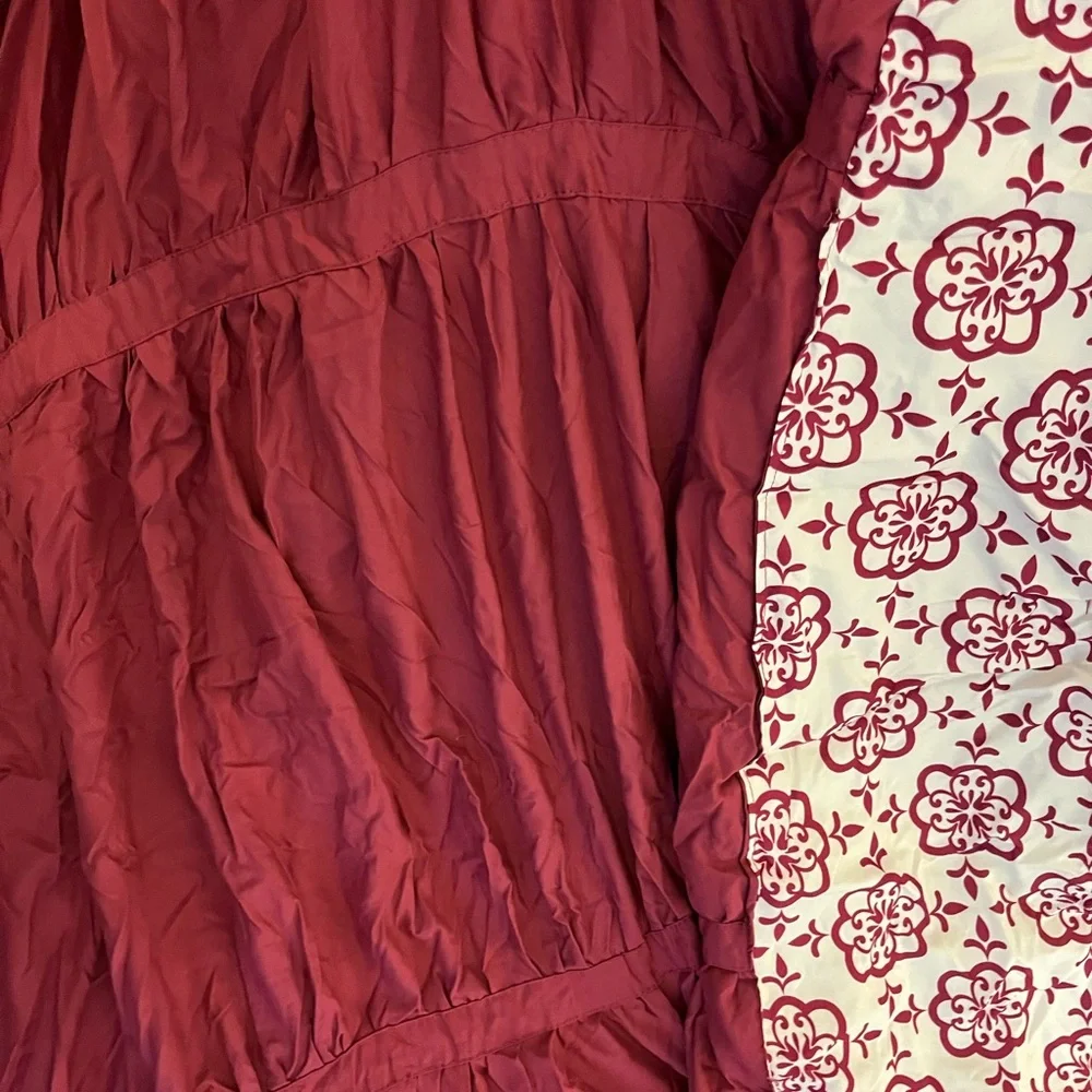 Twin Reversible Floral and Solid Magenta Pink Quilt